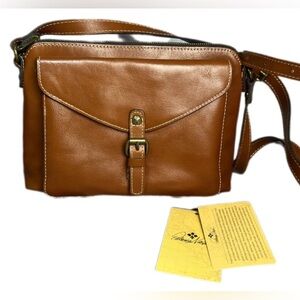 Patricia Nash NWT Heritage
Avellino Tan Leather
Crossbody Messenger
Satchel Bag